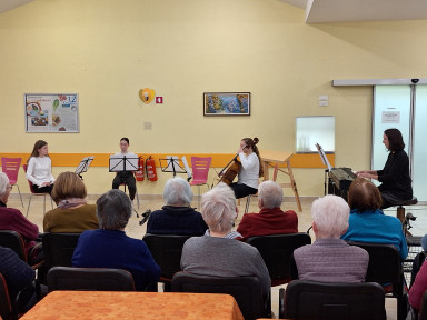 Nastop v  Domu upokojencev Tolmin