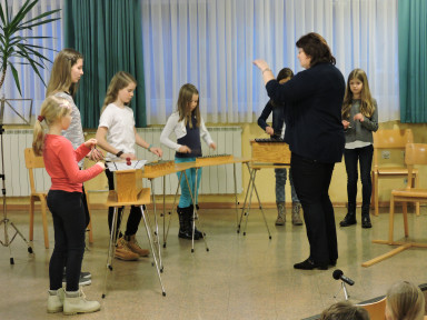 Urša Šorli, Neja Brovč, Urša Kusterle, Maša Kusterle, Tina Kemperle, Vita Peršič in Marta Volf Trojer