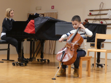 Razredni nastop učencev violončela